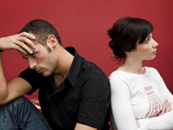 Vợ làm quá khi biết tôi 'bóc bánh trả tiền'