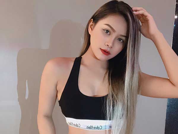 Cô gái 16 tuổi sở hữu phong cách thời trang táo bạo và sexy: 'Miệng đời đâu có nuôi tôi'