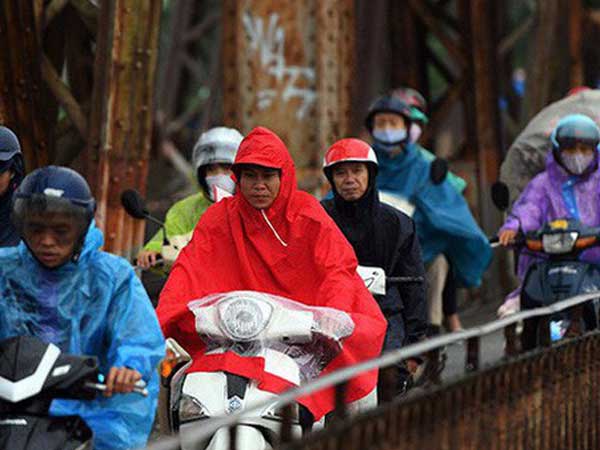 Đêm nay không khí lạnh tràn về, miền Bắc chuyển mưa lạnh