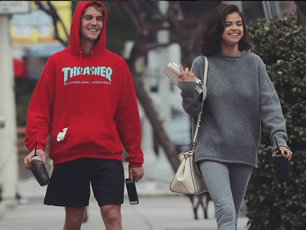 Rần rần những bằng chứng Selena Gomez oán trách Justin Bieber lấy vợ chóng vánh, khiến cô đau khổ