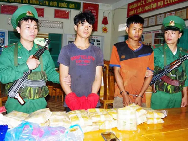 Cuộc chiến với các trùm ma túy ở đường biên đất Quảng