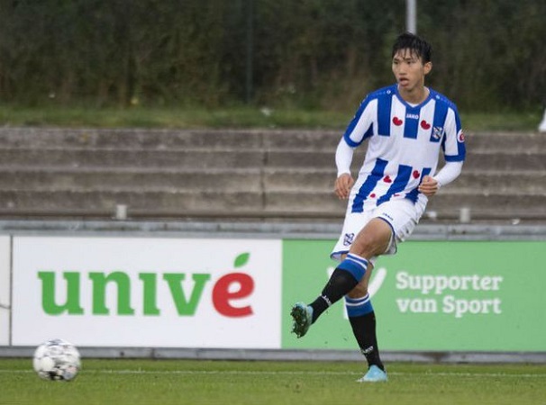 Kiến tạo đẳng cấp ở Heerenveen, báo Hà Lan ca ngợi Văn Hậu 'đầy hứa hẹn'
