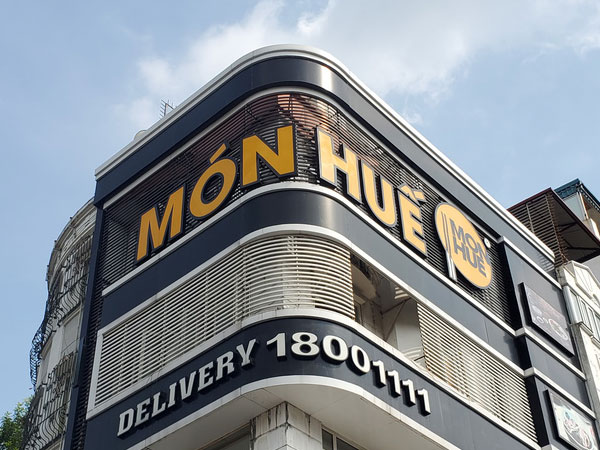 Nợ vài chục triệu tiền lá chuối không trả, vì sao Món Huế chấp nhận mất nửa tỷ tiền thuê nhà để trả mặt bằng trước hạn?