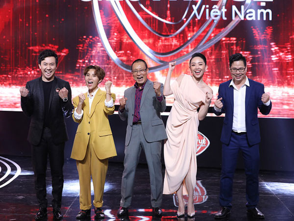 Lại Văn Sâm, Trấn Thành, Tóc Tiên... ngỡ ngàng khi dàn siêu trí tuệ Việt Nam lộ diện