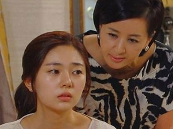 Chưa về làm dâu đã bị bắt đi chăm bà nội chồng 3 tháng ở viện, đến ngày cưới em ngây như phỗng với chiếc chìa khóa căn nhà 2 tầng bà trao