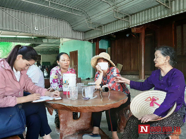 Bất ngờ với gia cảnh của chủ hụi làm nghề nuôi lợn, dùng điện thoại 'cục gạch' vỡ nợ 14 tỷ đồng