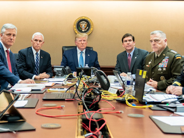 Ảnh Trump theo dõi cuộc đột kích thủ lĩnh IS gây tranh cãi