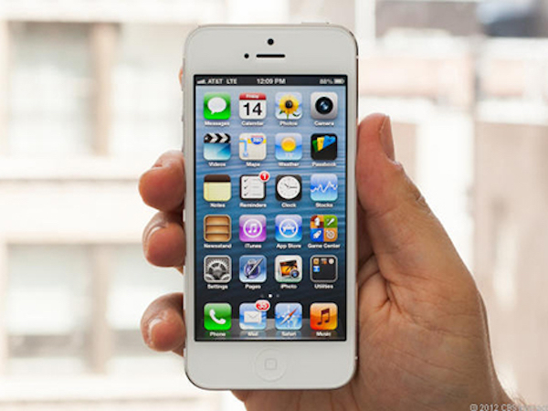 iPhone 5 sẽ thành 'cục gạch' nếu không cập nhật phần mềm