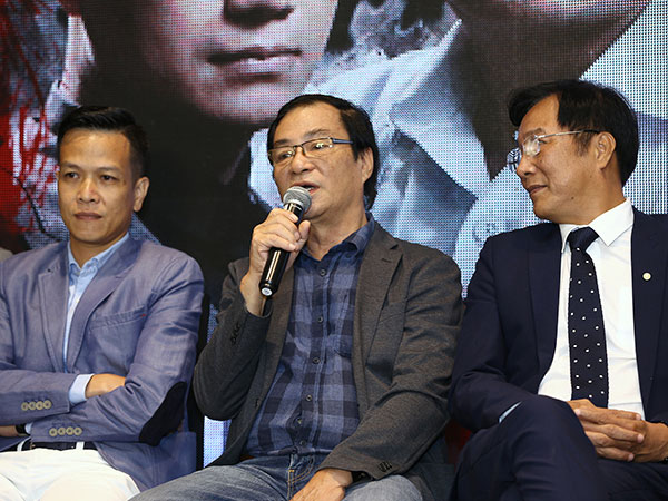 NSND Khải Hưng mù một bên mắt