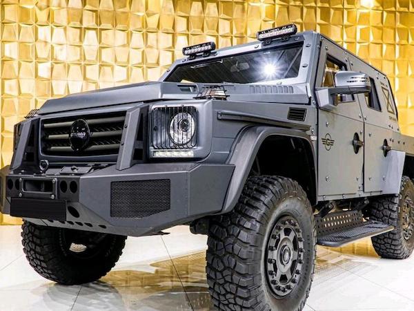 Mercedes-Benz G500 4 × 4² bọc thép độ phong cách nhà binh siêu độc