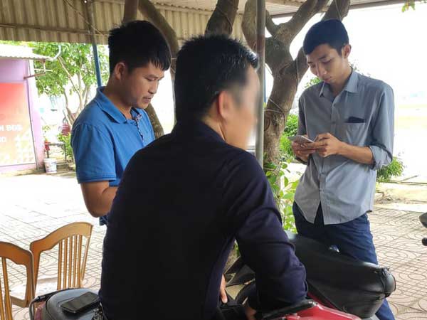 Lời kể của người đàn ông từng ngồi thùng xe container để sang Anh: 'Phải đánh đổi nhiều thứ, thậm chí là cả tính mạng'