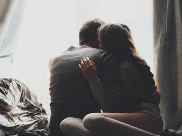 Bất chấp can ngăn từ mọi người, tôi quyết cưới 'vợ hư' rồi kinh ngạc khi thấy dấu vết lạ sau đêm tân hôn
