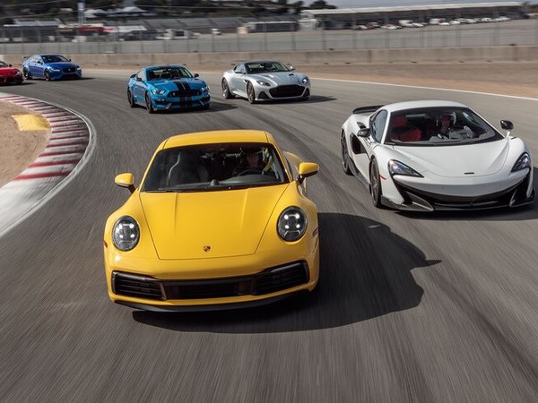 Porsche giành giải Best Driver's Car 2019