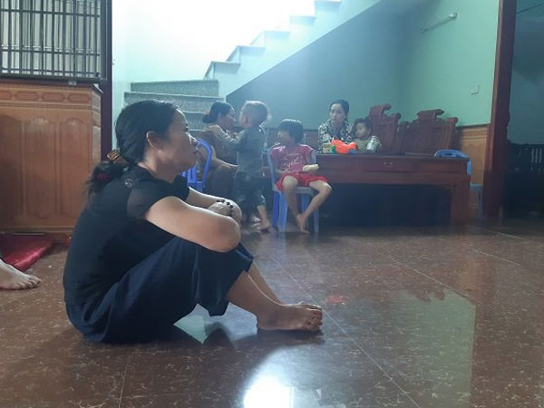 Mẹ cô gái 19 tuổi nghi tử vong trên container: 'Bên đó lạnh lắm! Con hãy về với mẹ đi'