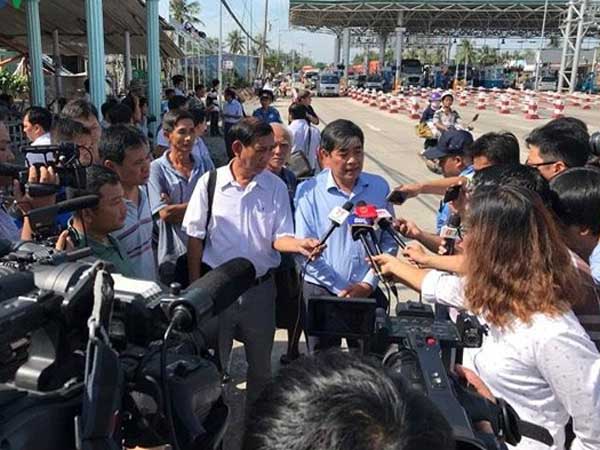 Dừng 12 dự án BOT, những trạm thu phí nào phải di dời?