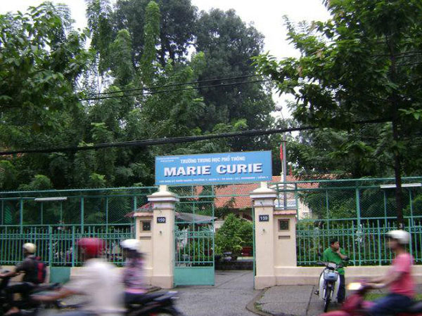 TP HCM: Mâu thuẫn trên mạng xã hội, học sinh Trường Marie Curie hẹn gặp rồi chém nhau