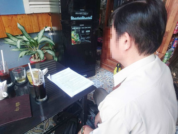 Phó hiệu trưởng bị lộ ảnh 'nóng' trên email nhà trường tiếp tục khiếu nại