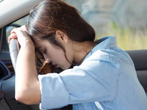 Giường sập vào đúng đêm tân hôn, nhưng đó vẫn chưa là gì, thứ được giấu kín dưới chân giường khiến cả nhà chồng tôi thảng thốt còn tôi rùng mình không ngủ được