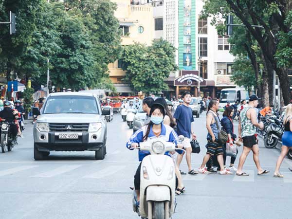 Người Hà Nội nói gì trước đề xuất cấm phương tiện lưu thông quanh Hồ Hoàn Kiếm trong 1 tháng?