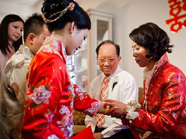 'Liều mình' cho mẹ chồng tương lai vay hẳn 200 triệu, cô gái 'rụng rời' với màn trả nợ của mẹ chồng ngay trong đám cưới