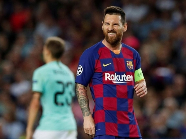 'Muốn chứng minh giỏi hơn Ronaldo, Messi phải đến Real Madrid'