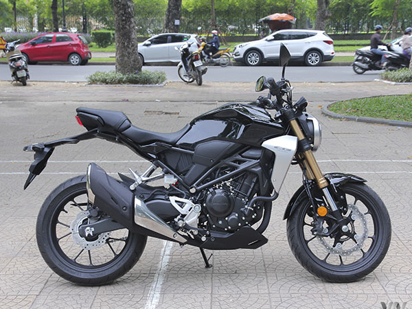 Naked-bike Honda CB300R lên kệ tại Việt Nam, thách thức Yamaha MT-03