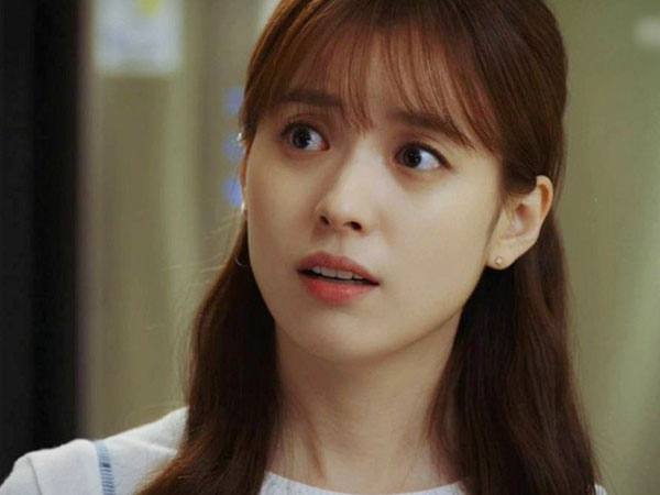 Ra mắt nhà bạn trai, em bị mẹ anh vứt cho 10 triệu 'phí đi lại' rồi đuổi về nhưng em rút điện thoại cho bác xem một bức ảnh khiến cả nhà lập tức mở tiệc chiêu đãi