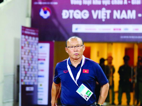 HLV xuất sắc nhất Đông Nam Á: Thầy Park sáng cửa