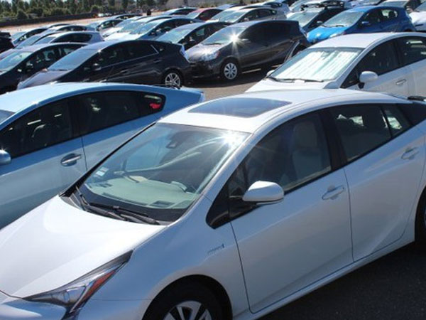 3,5 lít xăng đi 100km, ôtô siêu tiết kiệm ở Việt Nam bán không ai mua