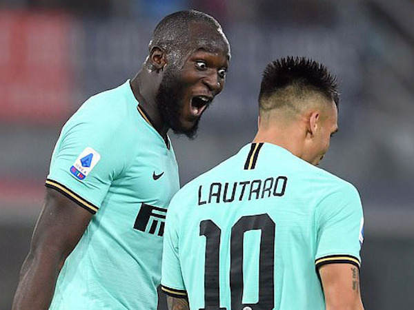 Lukaku 'xát muối' vào nỗi đau của M.U bằng thành tích ghi bàn khủng