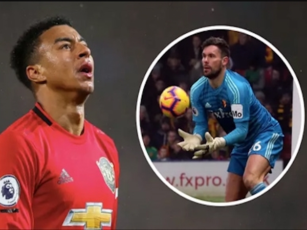 Lingard dứt điểm còn kém cả thủ môn Watford
