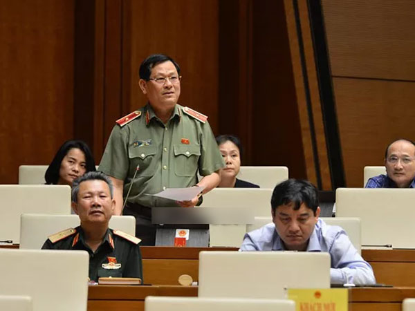 Thiếu tướng Nguyễn Hữu Cầu: 'Đã bắt giữ 8 đối tượng trong đường dây đưa người trái phép sang Anh'