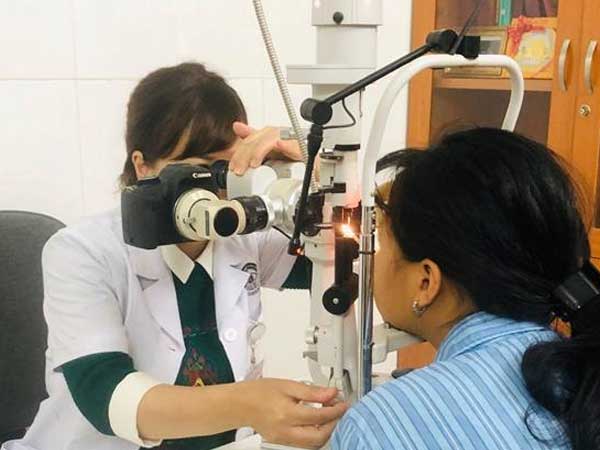 Sức khỏe bé gái 13 tuổi mù mắt sau tiêm filler hiện nay ra sao?