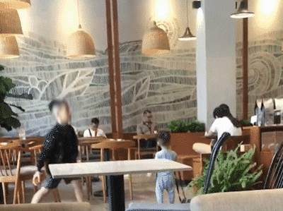 Con nô đùa, phá phách trong quán cà phê sang trọng, mẹ dửng dưng nói: 'Thiệt hại bao nhiêu chị thanh toán'
