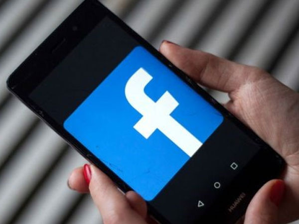 Triển khai tính năng News Tab ở Mỹ, Facebook thu hút người dùng