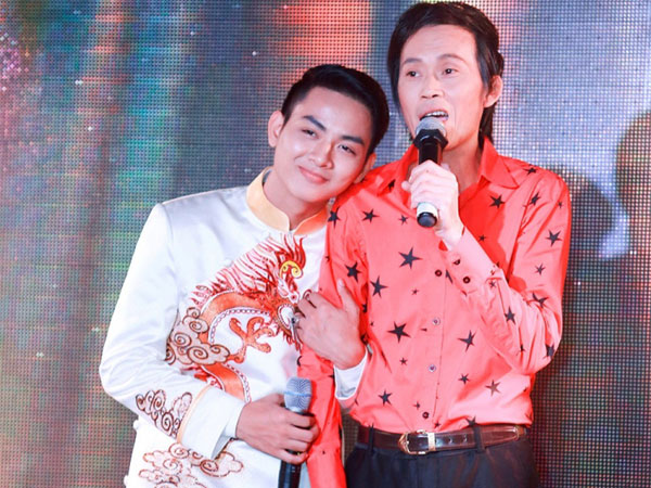Sau thời gian dài bất hòa tưởng không còn nhìn mặt nhau, mối quan hệ giữa hai cha con Hoài Linh - Hoài Lâm giờ ra sao?