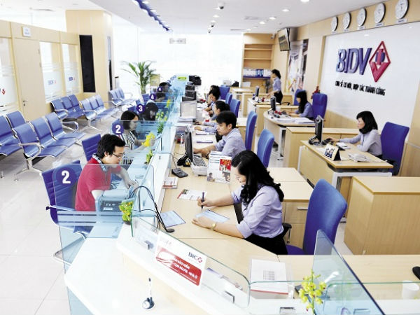 Xử lý nợ xấu vẫn đang khó