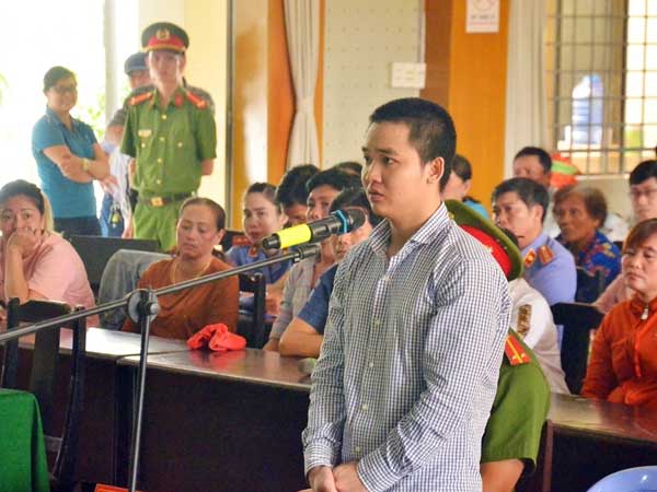 Lĩnh án tử vì đâm thương vong 2 công an xã