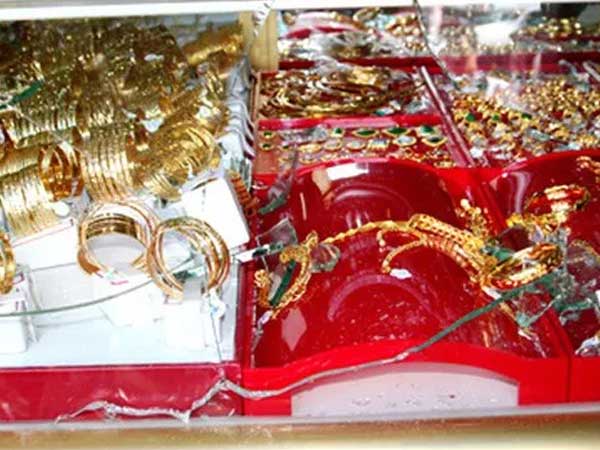 Bình Thuận: Chủ tiệm vàng trình báo bị kẻ gian đột nhập tiệm vàng cuỗm đi 200 cây vàng trong đêm