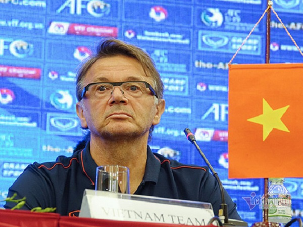 HLV Troussier: 'U19 Việt Nam đủ sức đá sòng phẳng với Hàn Quốc, Nhật Bản'
