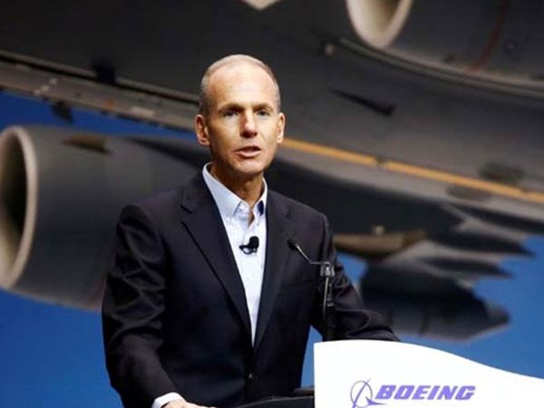 CEO Boeing chấp nhận giảm lương sau bê bối tai nạn chết người