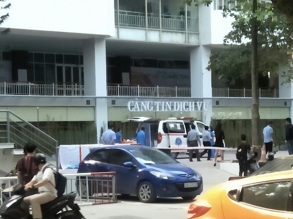 Nam sinh Đại học Kiến trúc bị bạn nhảy lầu rơi trúng nói gì sau khi tỉnh lại