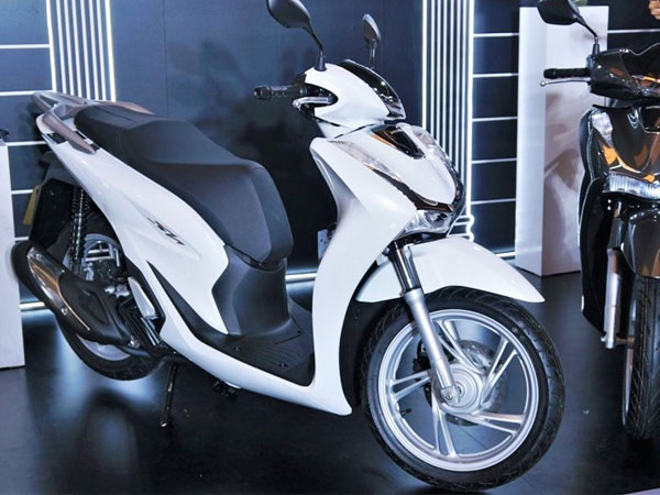 Honda SH 2020 chênh gần 20 triệu, bán giá 115 triệu tại đại lý