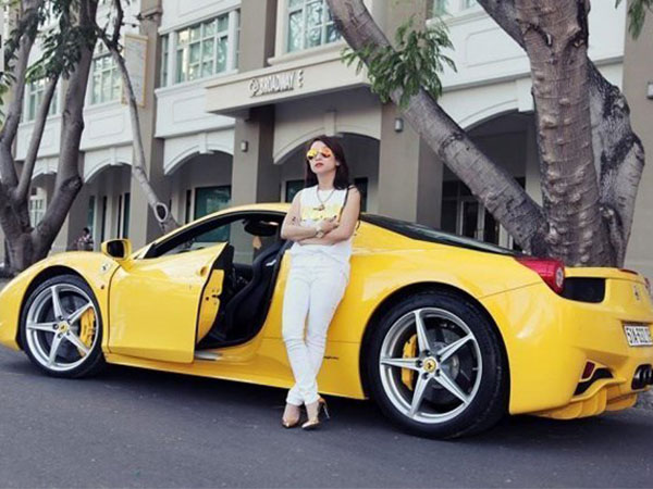 5 nữ đại gia Việt chơi siêu xe khét tiếng, sẵn sàng chi hàng chục tỷ để thỏa mãn đam mê