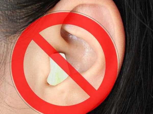 Tin lời 'bác sĩ youtube' nam thanh niên suýt thủng màng nhĩ vì nhét tỏi vào tai chữa bệnh