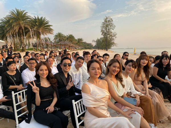 200 sao Việt xúng xính váy áo dự đám cưới đẹp như mơ của Đông Nhi - Ông Cao Thắng