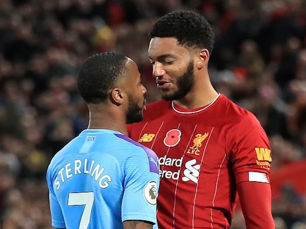 Cay cú gây gổ với cầu thủ Liverpool, Sterling bị loại khỏi tuyển Anh