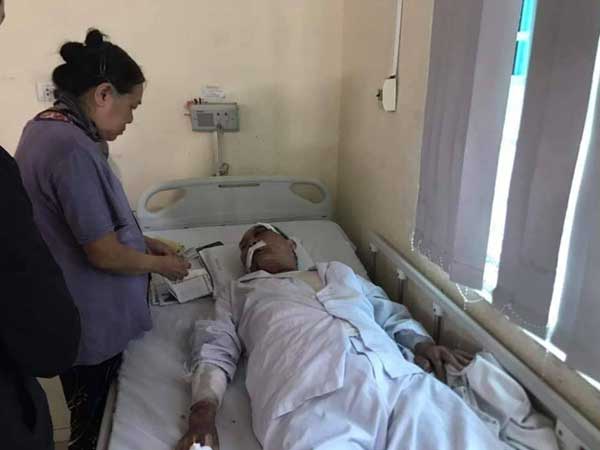 Cuộc sống 2 thân già vất vả của cụ ông 80 tuổi bị hành hung vì 'tranh địa bàn' với xe ôm