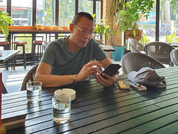 Tập tành chơi facebook được hơn 1 năm, MC Lại Văn Sâm bức xúc vì nhiều lần gặp bình luận thô tục