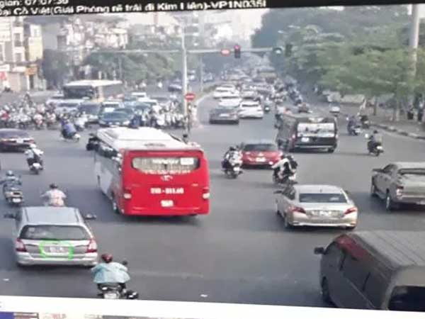 Phạt nguội gần 350 phương tiện đi vào làn BRT